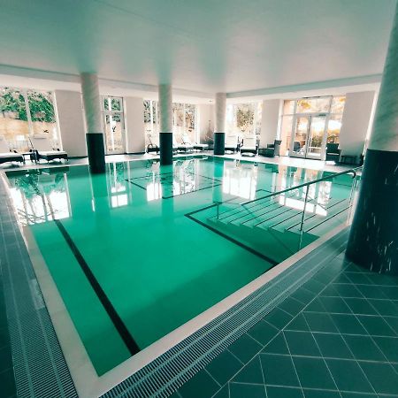 The Lakeside - Burghotel Zu Strausberg Bagian luar foto