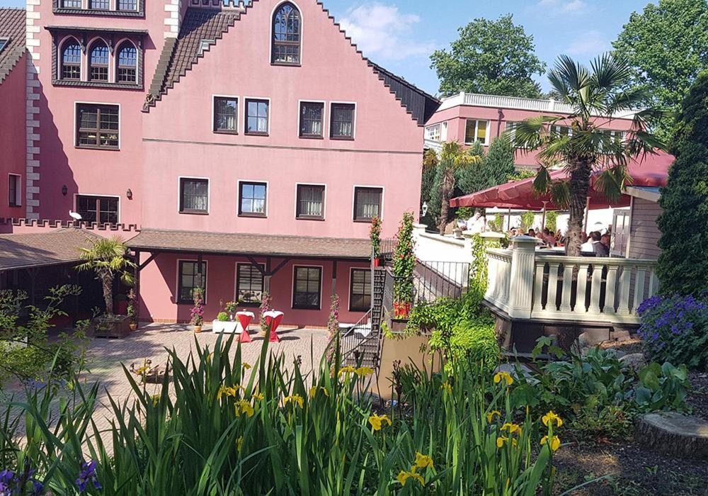 The Lakeside - Burghotel Zu Strausberg Bagian luar foto