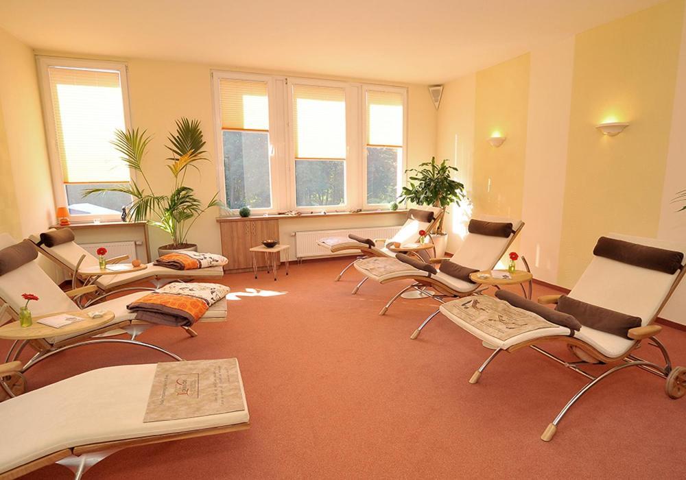 The Lakeside - Burghotel Zu Strausberg Bagian luar foto